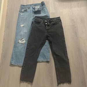 Lot of two Levi jeans